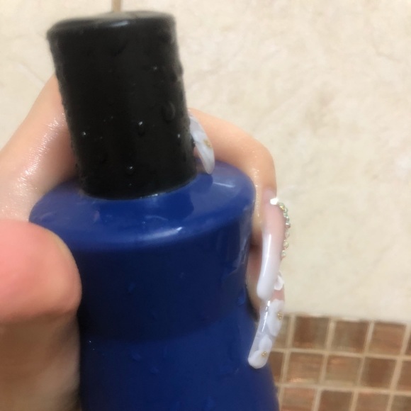 Matte Shampoo - Picture 2 of 5